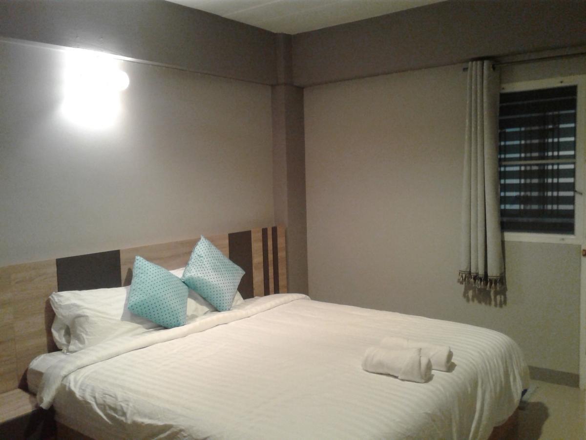 Rinrada Place Hotel Ubon Ratchathani Eksteriør billede