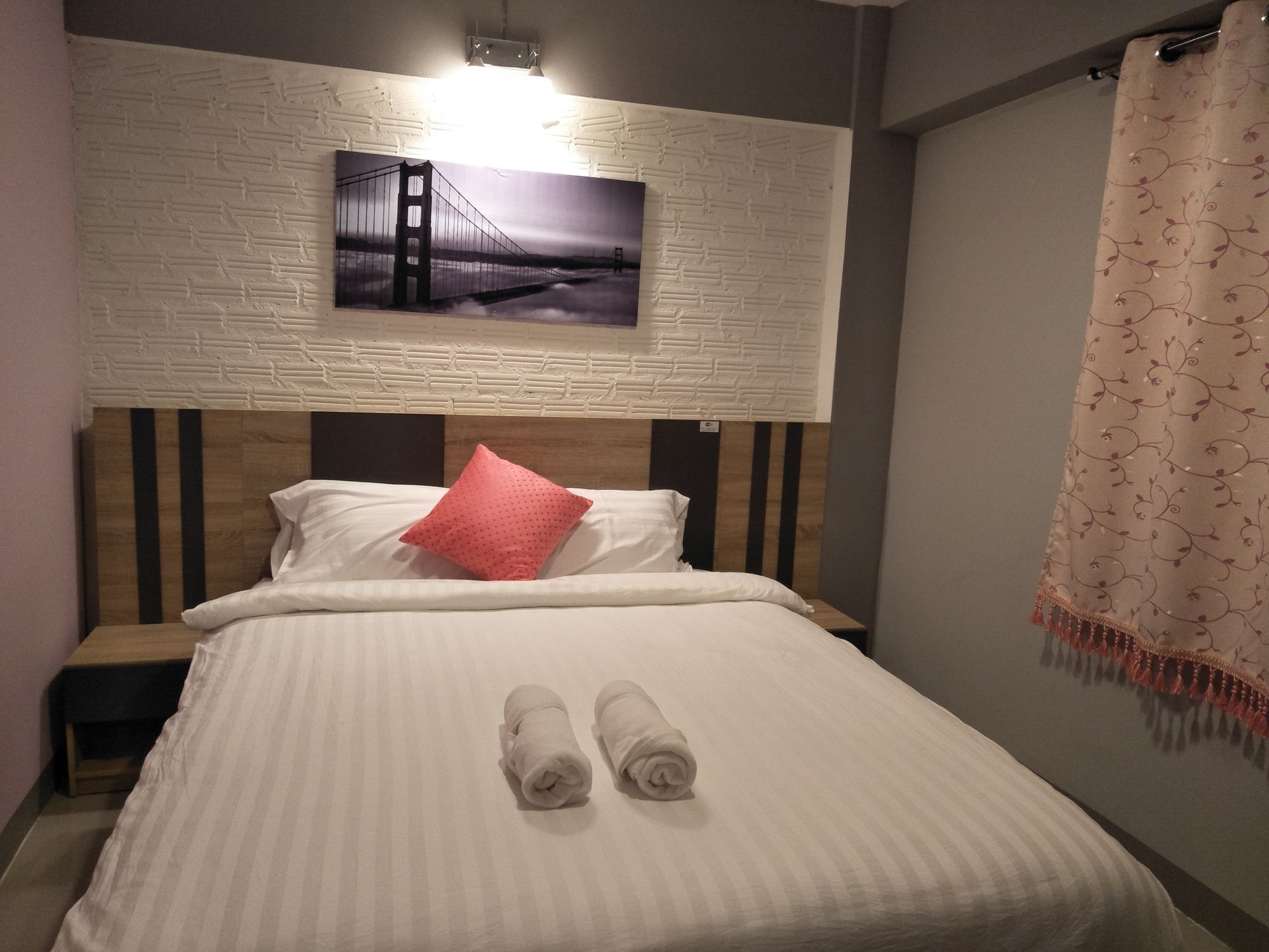 Rinrada Place Hotel Ubon Ratchathani Eksteriør billede