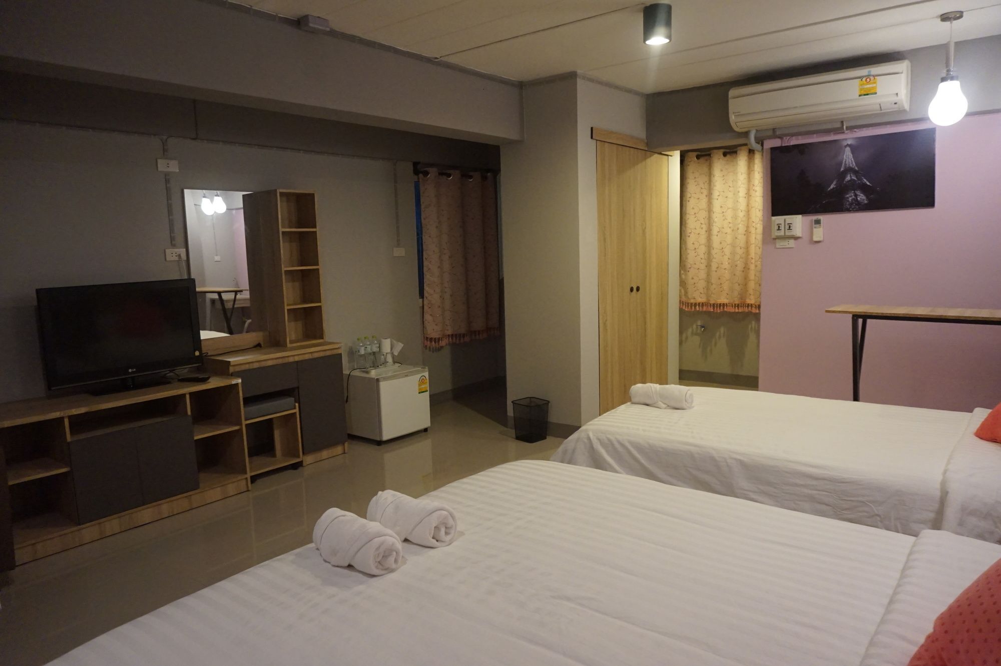 Rinrada Place Hotel Ubon Ratchathani Eksteriør billede