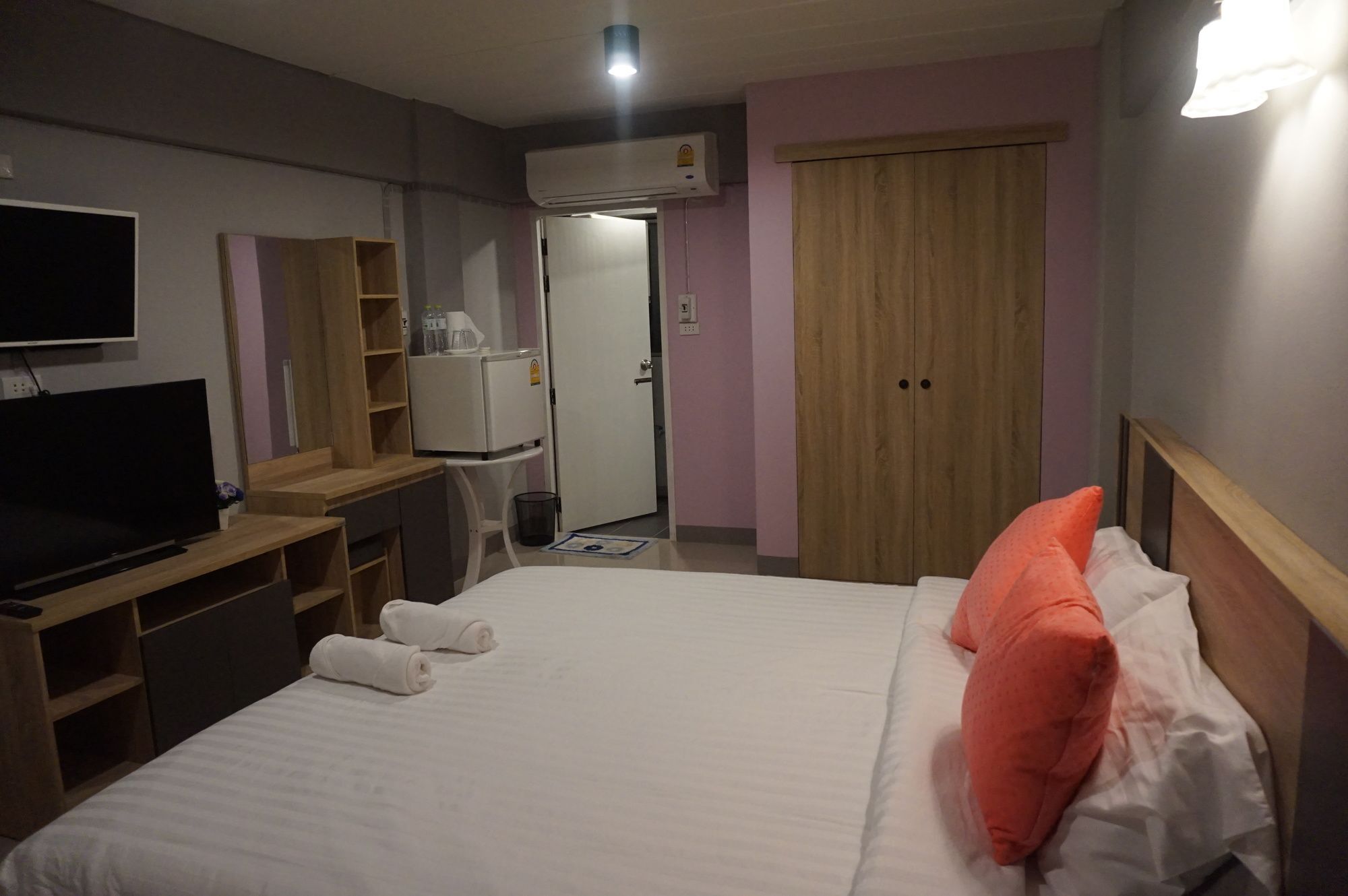 Rinrada Place Hotel Ubon Ratchathani Eksteriør billede